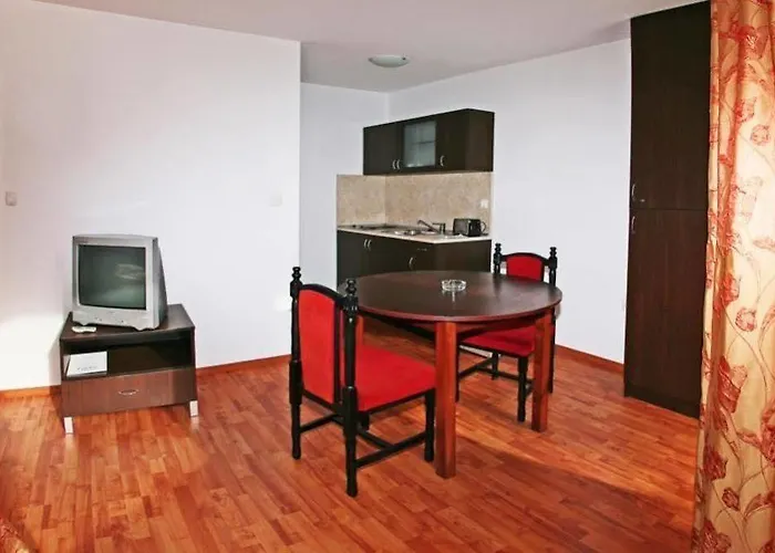 Iglika & Ξενοδοχείο Μπόροβετς